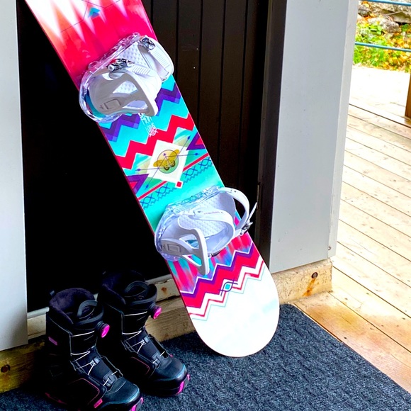 Womens Snowboard Bundle - Picture 8 of 16